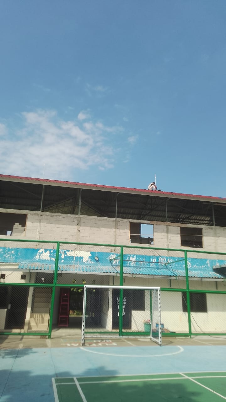 Pemasangan Penangkal Petir Gedung Balai RW Perum IKIP Gunung Anyar Surabaya - 3
